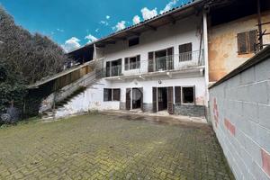 CASA SEMINDIPENDENTE A STRAMBINO