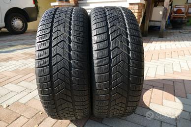 2 gomme invernali Pirelli 235\55\18 al 85%