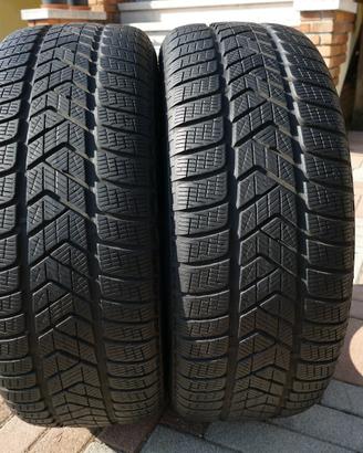 2 gomme invernali Pirelli 235\55\18 al 85%