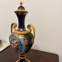 Vaso da centrotavola in ceramica smaltata decorata