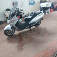 Suzuki Burgman 400