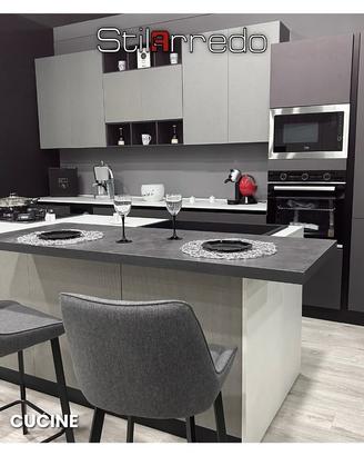CUCINA MOBILTURI con isola