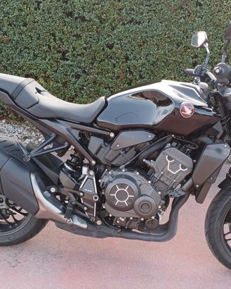 Honda CB 1000 R Black edition