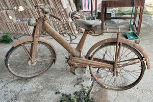 Motobicicletta d'epoca Moto Garelli Mosquito