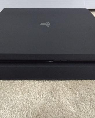 PS4 Slim 1tb +base raffreddamento +giochi