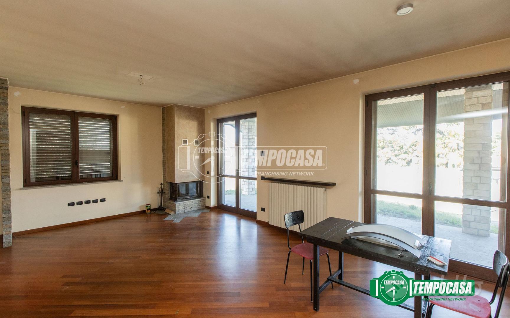 VILLA INDIPENDENTE A MAGNAGO - Vista 3