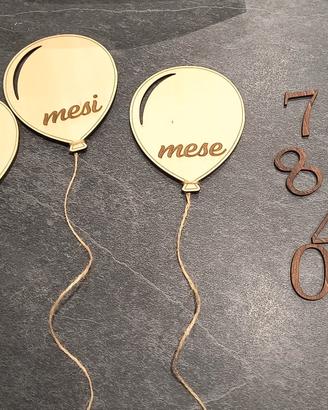 Palloncini mesi neonato legno 