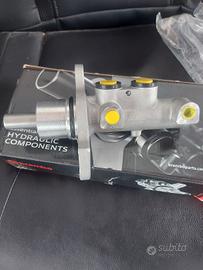 Pompa cilindro maestro freni Brembo M23 001
