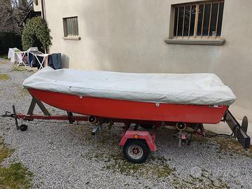 barca trimarano per  bass fishing