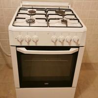 Beko  Cucina Gas 4 Fornelli con Forno elettrico