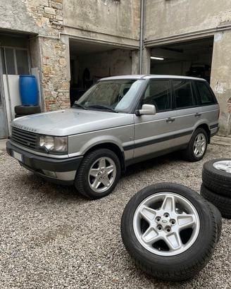 6 cerchi Land Rover Hurricane + Gomme 255/55 R18