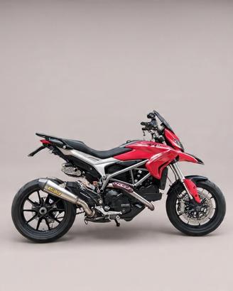 ducati hyperstrada 821