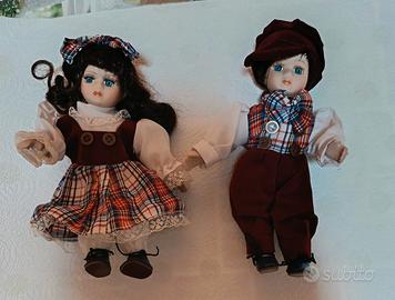 Bambole da collezione in porcellana introvabili.