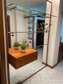 Specchio da parete con appendiabiti