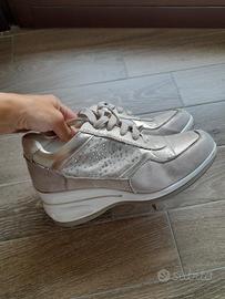 Sneakers beige 