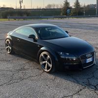 Audi TT S-Line