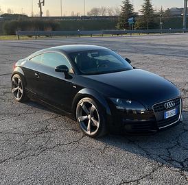 Audi TT S-Line