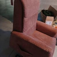 poltrona per anziani reclinabile