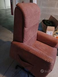 poltrona per anziani reclinabile