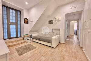 3 LOCALI A POZZUOLI