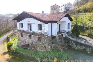 Casa in Alta Langa, nel pittoresco comune di Prune