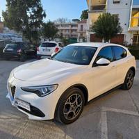 Alfa Romeo Stelvio 2.2 t Sport Tech rwd 160cv auto