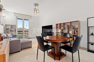 AMPIO TRILOCALE LUMINOSO AL PIANO ALTO