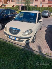 Lancia Ypsilon 2004 