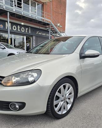 VOLKSWAGEN Golf 1.6 TDI 5p. Highline