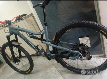 Mountain bike Rockrider Am100s