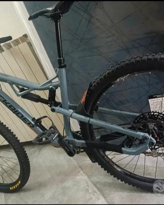 Mountain bike Rockrider Am100s