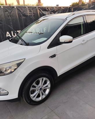 Ford Kuga 1.5 TDCI 120 CV Titanium