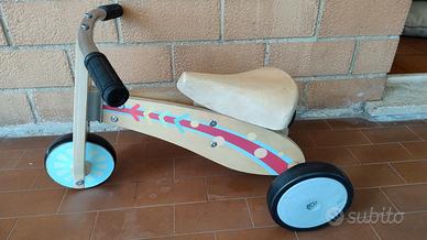 triciclo senza pedali