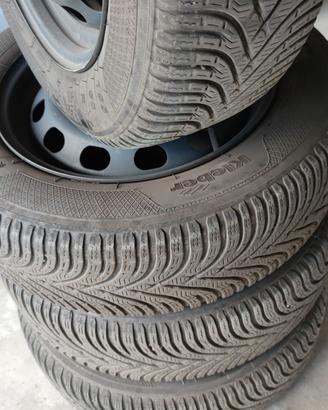 gomme kleber 195/60/15 con cerchio in ferro 