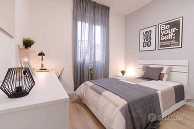 Stanza in appartamento di 150 m² a Brescia