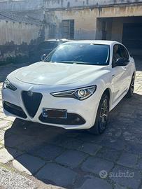Alfa Romeo Stelvio Veloce Q4 2.2 TD 210 CV