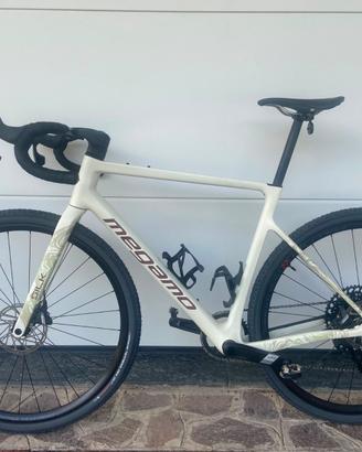 Bicicletta Gravel Megamo Silk