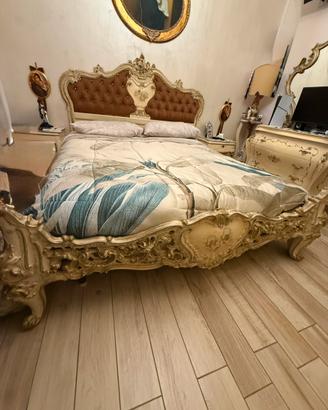 Camera da letto stile veneziano come nuova