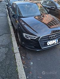 Audi a3 1.6 tdi stronic