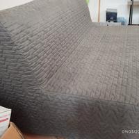 divano letto Ikea due piazze mezza. 