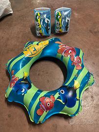 Ciambella e braccioli mare