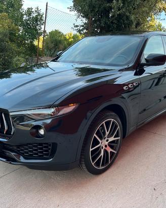 Maserati Levante 3.0 V6 AWD 250cv Diesel GRAN SPOR