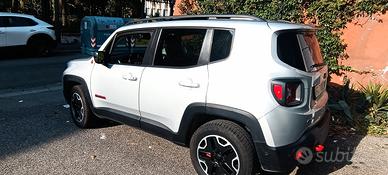 jeep Renegade trailhawk