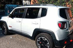 jeep Renegade trailhawk