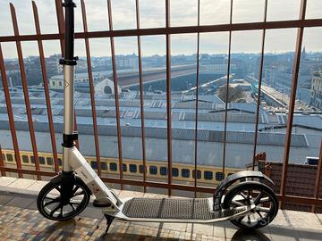 Monopattino adulto Decathlon TOWN 5XL Oxelo grigio