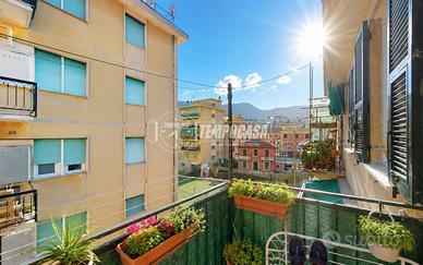 AMPIO E LUMINOSO QUADRILOCALE CON BALCONE!