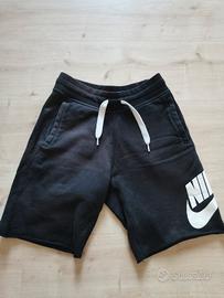 pantaloncini nike-s