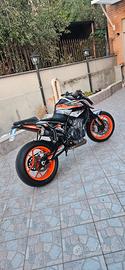 ktm duke 790