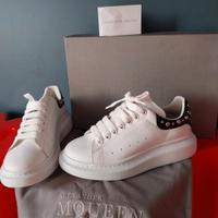 sneakers in pelle alexander mcqueen con borchie