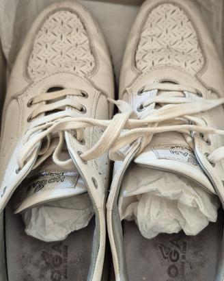 Hogan pelle bianco n. 39